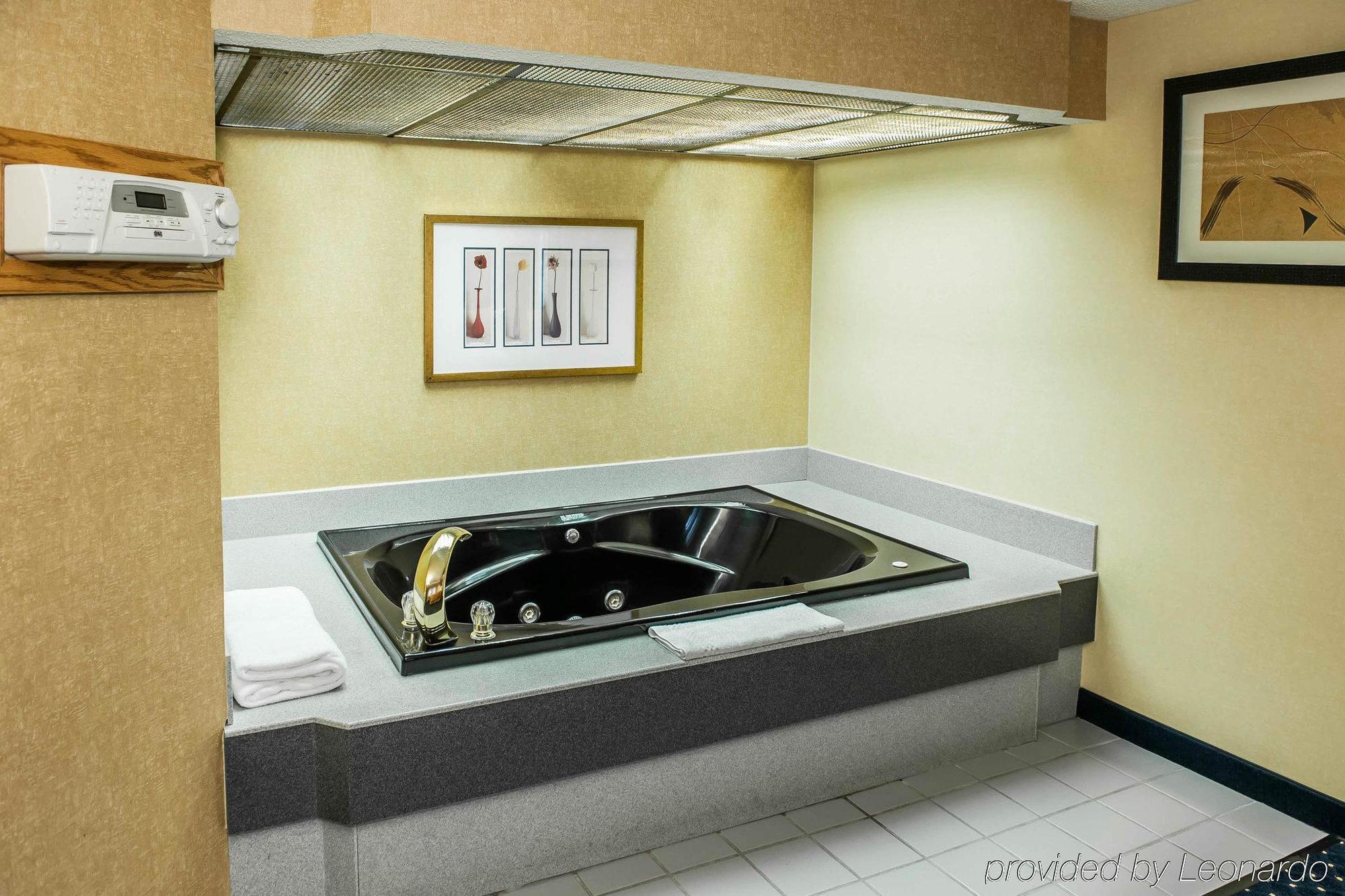 Quality Inn & Suites Goshen Eksteriør billede